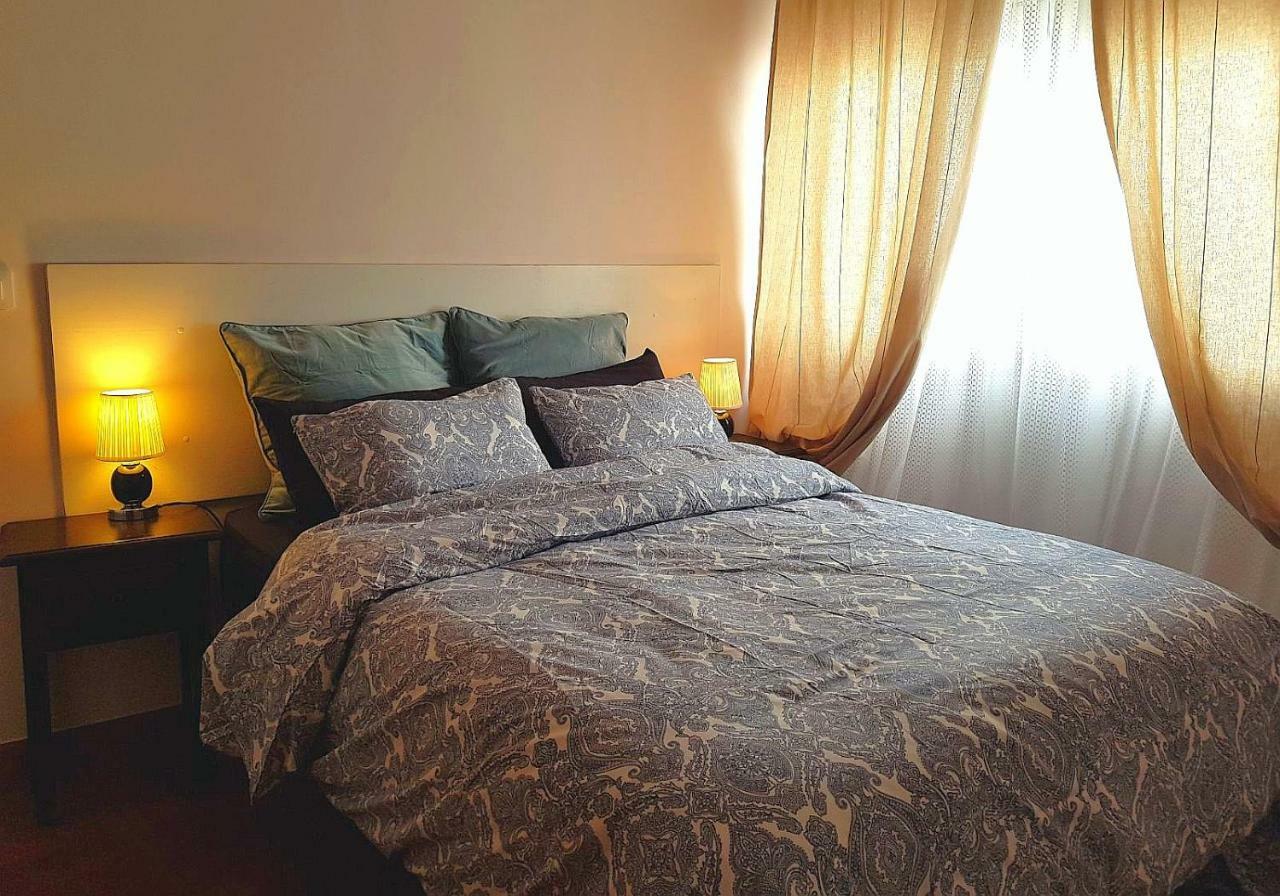 Apartamento Rubens Suite Atico Sevilla Bagian luar foto